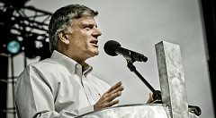 franklin-graham-white-shirt2